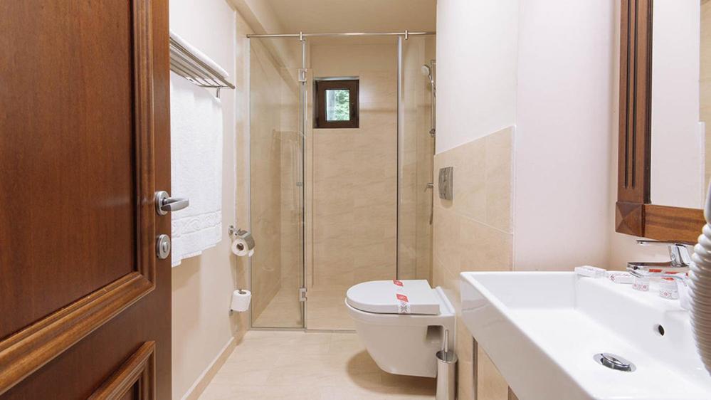 Hotel Alpin Rarau Câmpulung Moldovenesc エクステリア 写真