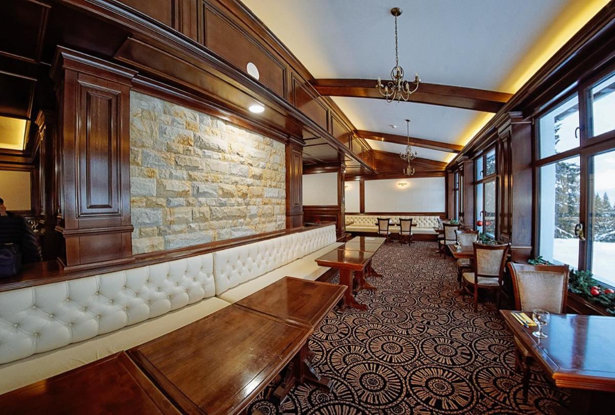 Hotel Alpin Rarau Câmpulung Moldovenesc エクステリア 写真